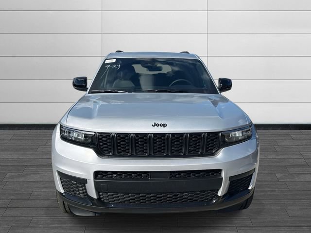 New 2025 Jeep Grand Cherokee L Altitude AWD/4WD image 8