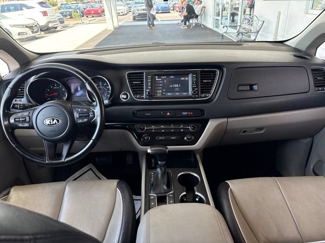 Used 2021 Kia Sedona EX FWD image 31