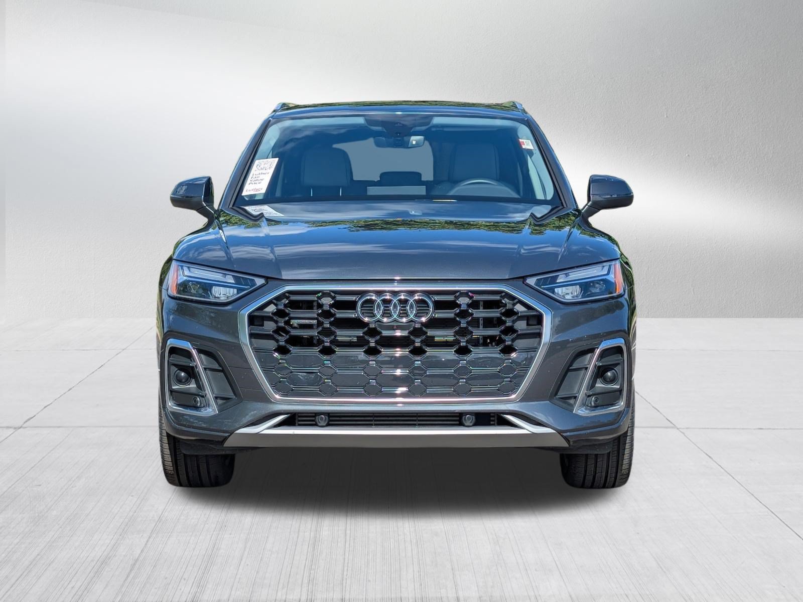 Used 2023 Audi Q5 e Premium Plus w/ Premium Plus Package AWD/4WD image 2