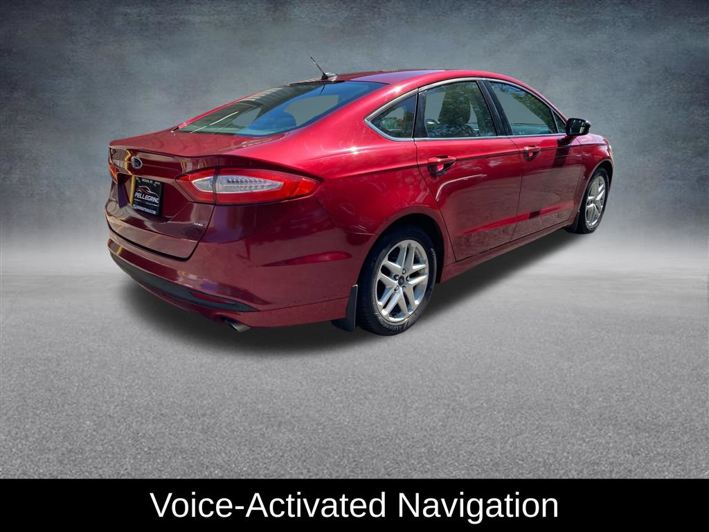 Used 2016 Ford Fusion SE FWD image 6