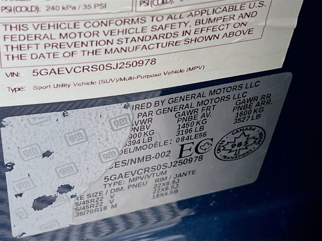Certified 2025 Buick Enclave Avenir w/ Trailering Package, 5000 lbs. AWD/4WD image 28