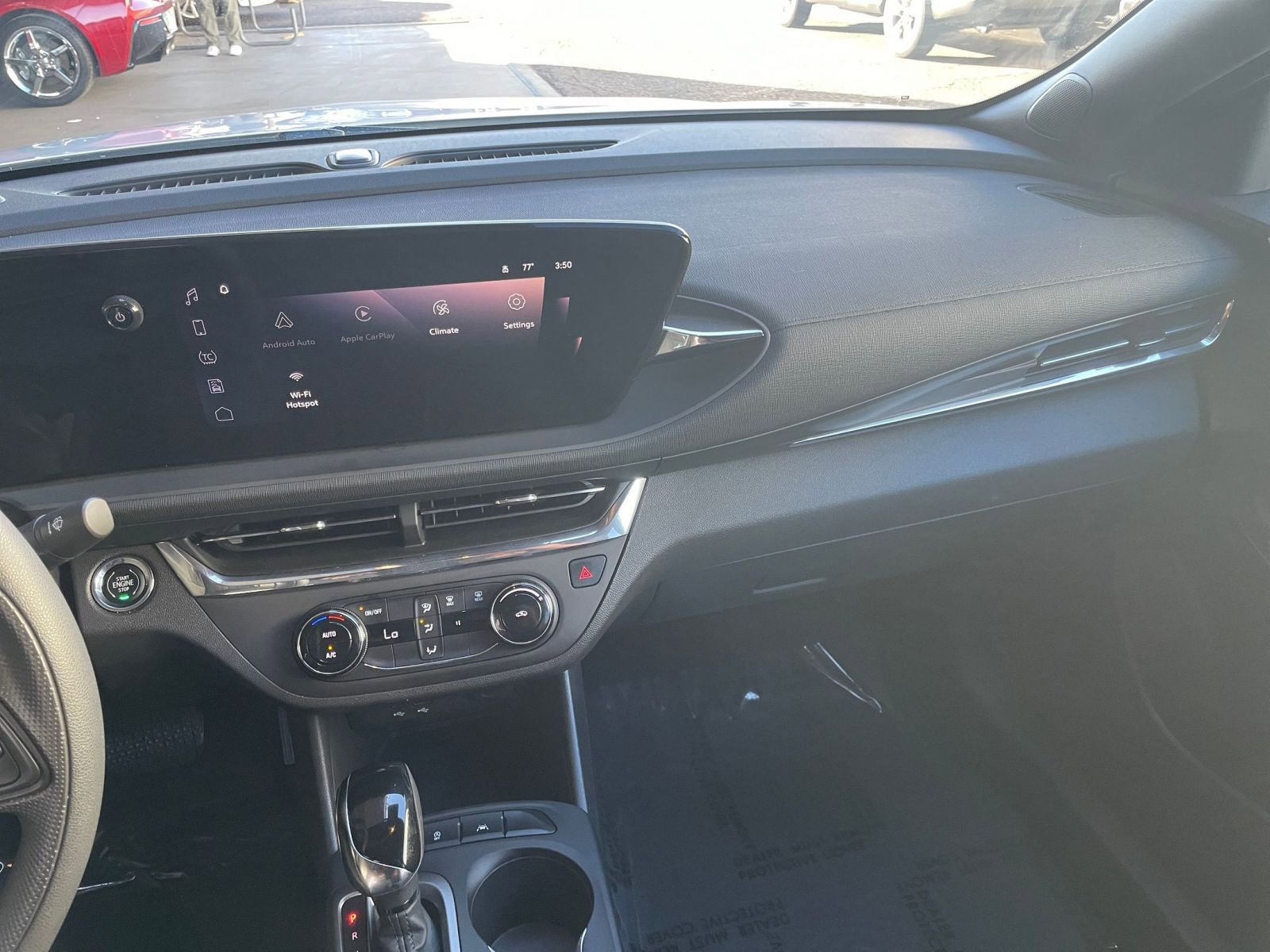 Used 2025 Buick Envista Preferred image 34