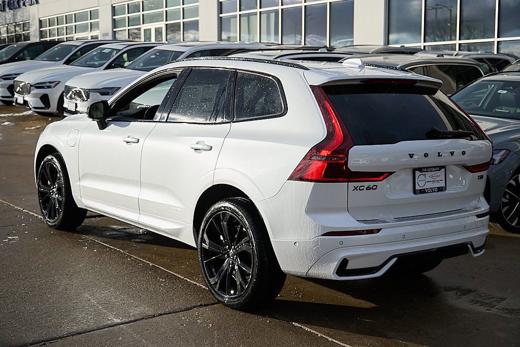 New 2026 Volvo XC60 T8 Ultra w/ Climate Package image 7