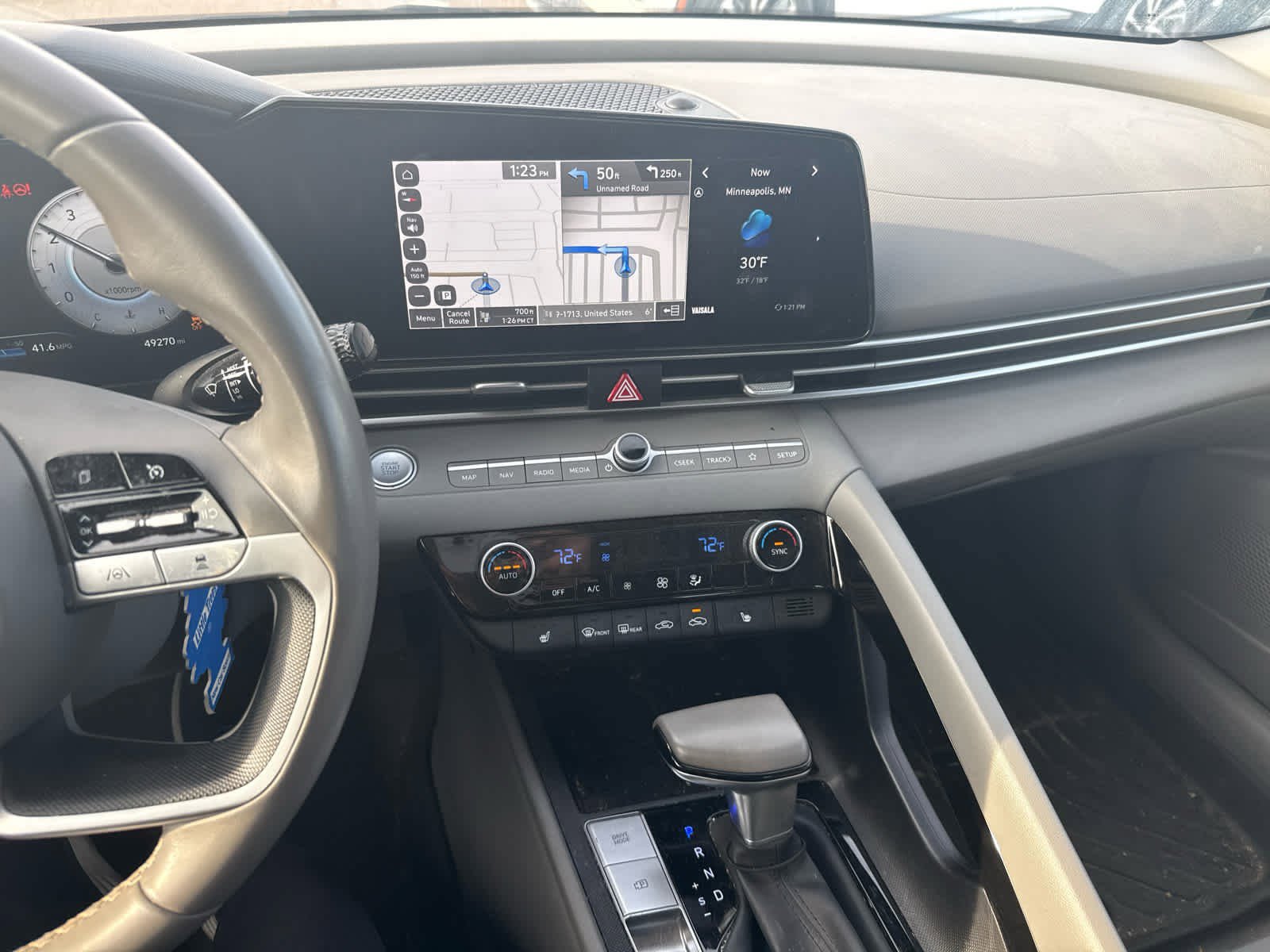 Used 2023 Hyundai Elantra SEL w/ Convenience Package image 7