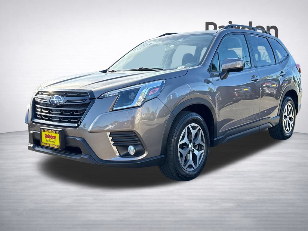 Used 2022 Subaru Forester Premium AWD/4WD image 3