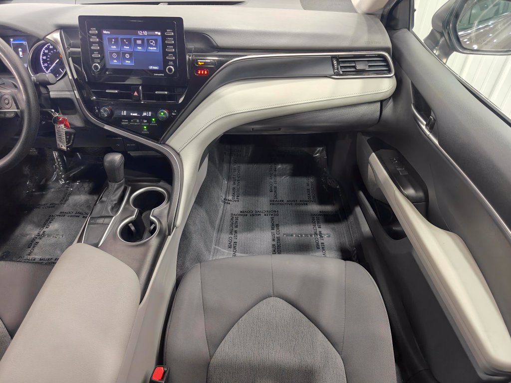 Used 2024 Toyota Camry LE FWD image 20