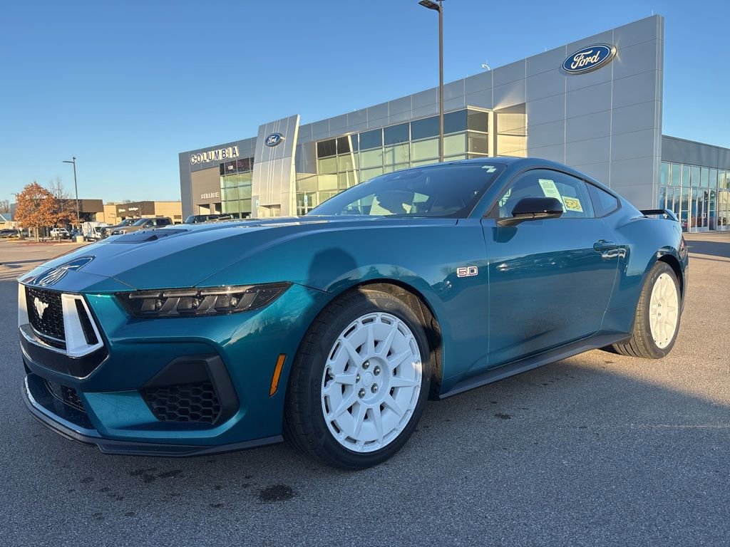 New 2026 Ford Mustang GT Premium w/ GT Performance Package image 9