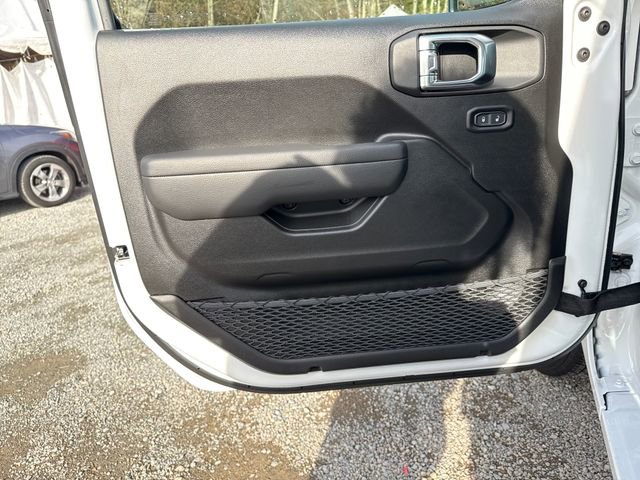 New 2026 Jeep Gladiator Sport image 15