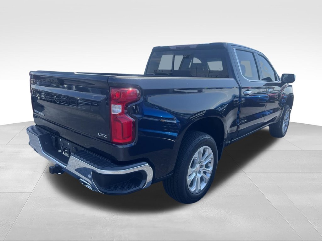 Used 2023 Chevrolet Silverado 1500 LTZ w/ LTZ Premium Package AWD/4WD image 11