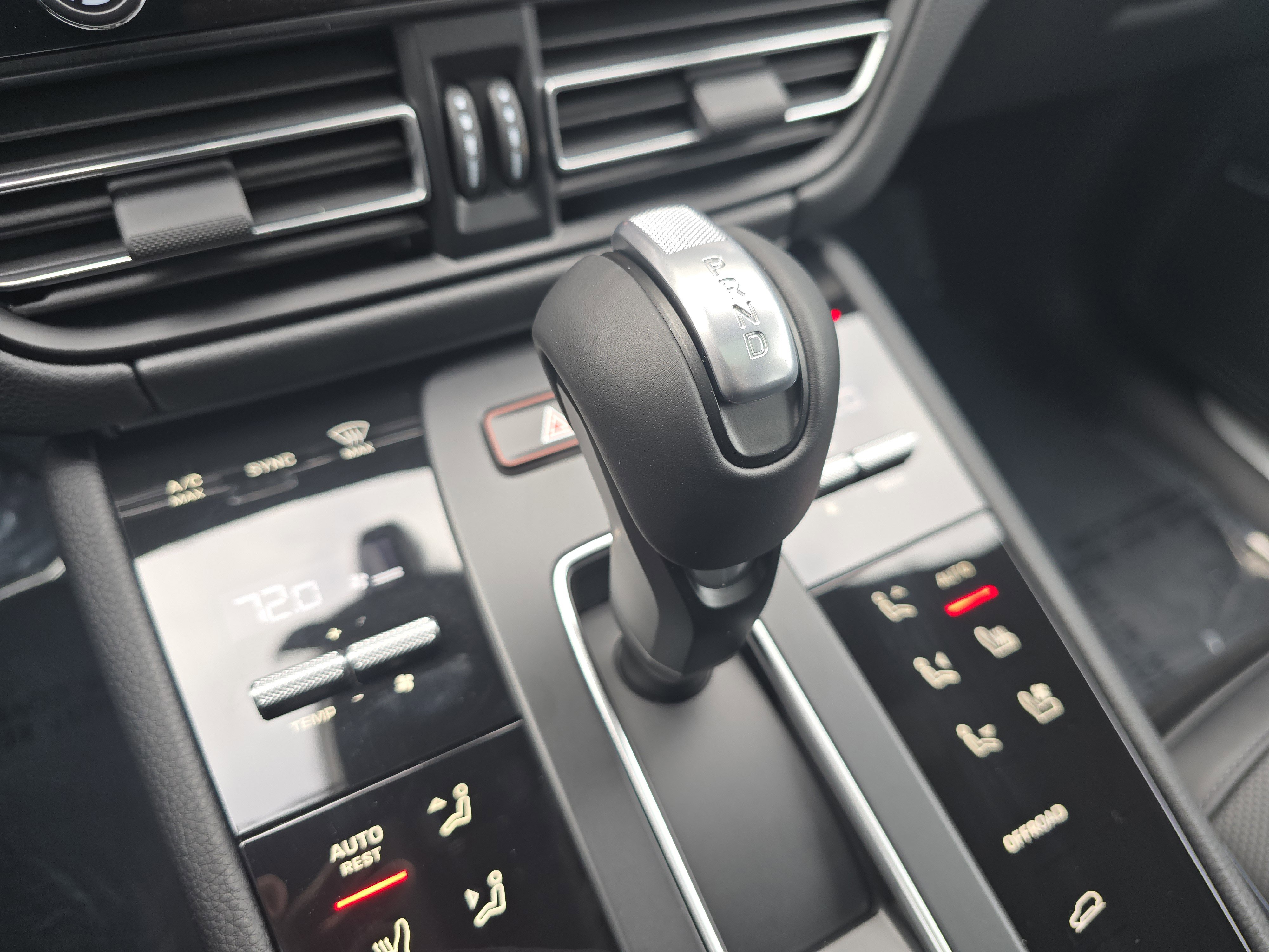 New 2026 Porsche Macan S image 28