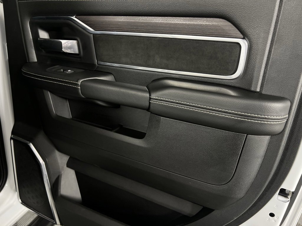 Used 2025 RAM 2500 Laramie image 30