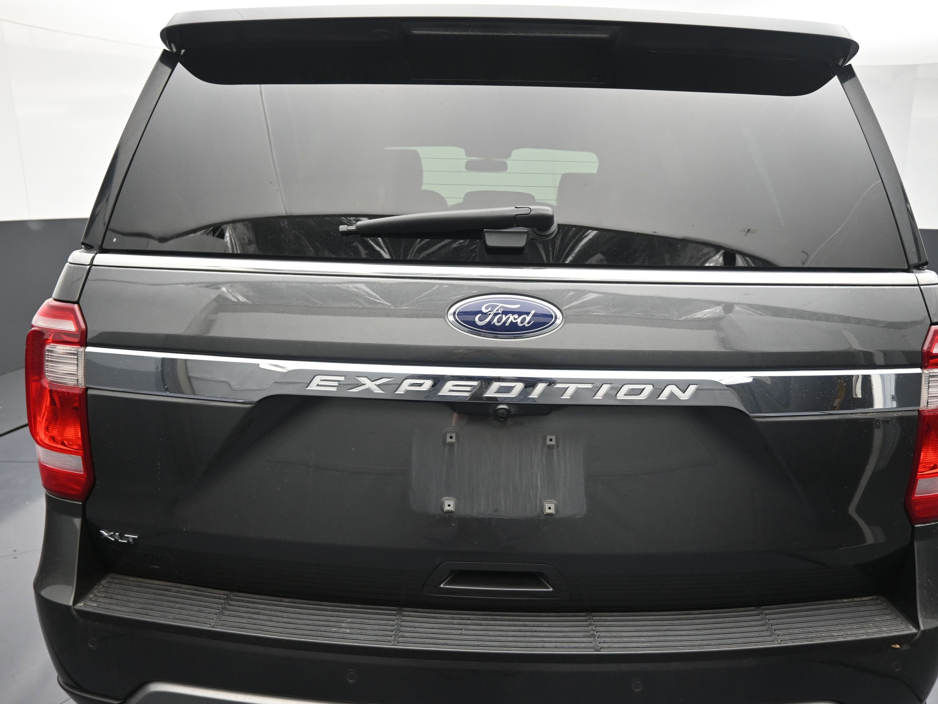 Used 2019 Ford Expedition XLT w/ Equipment Group 202A image 11