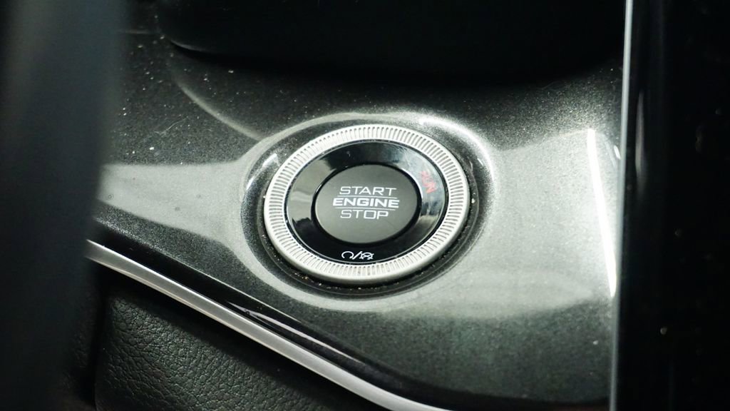 Certified 2022 Jeep Grand Cherokee L Laredo image 31