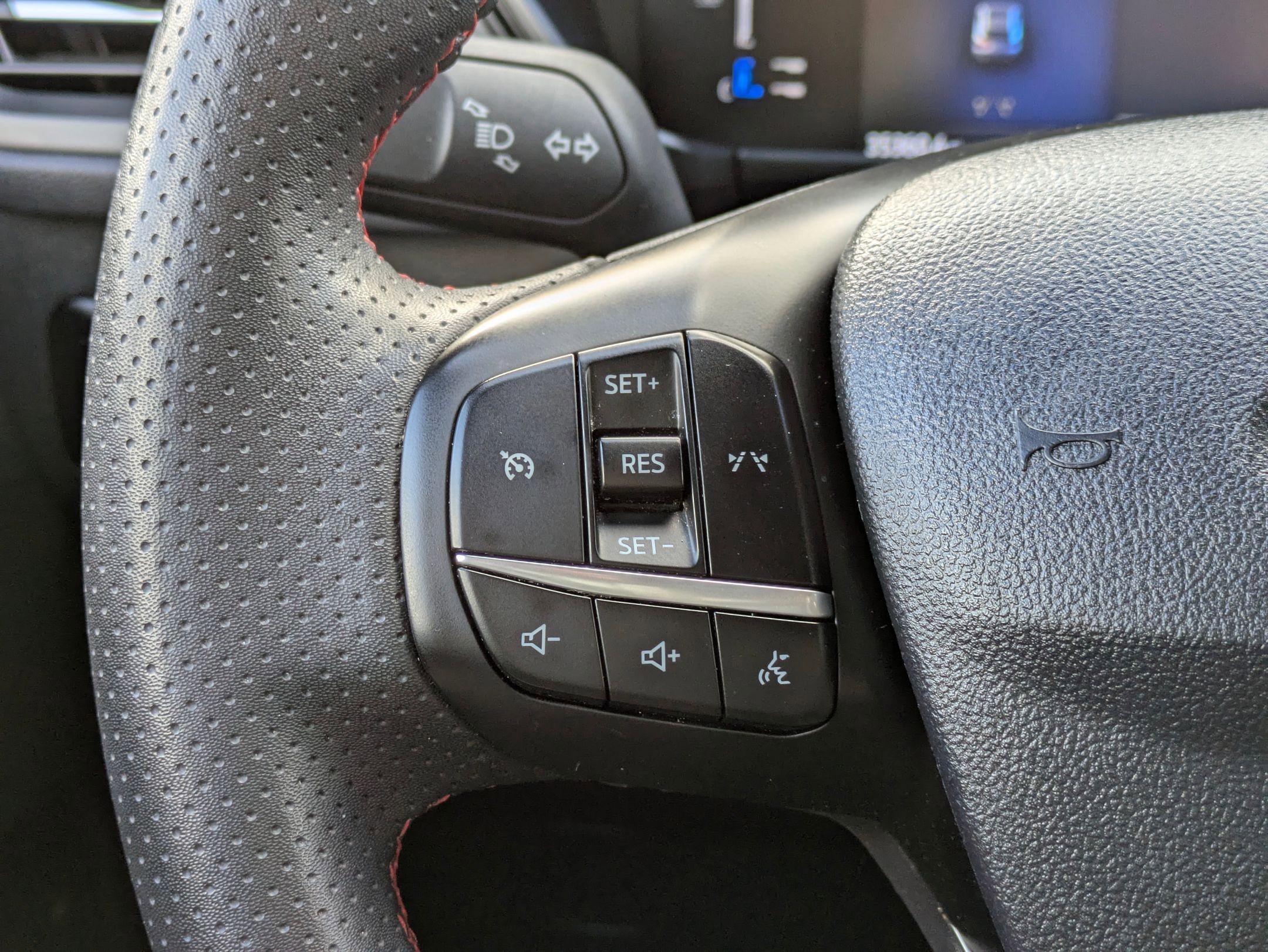 Used 2024 Ford Escape ST-Line image 22