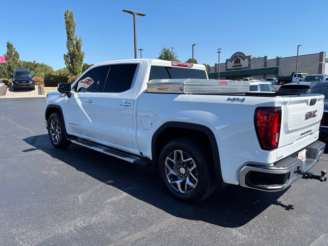 Used 2026 GMC Sierra 1500 SLT w/ SLT Premium Package AWD/4WD image 5