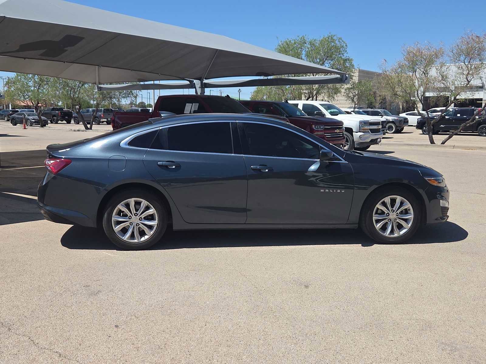 Used 2020 Chevrolet Malibu LT image 9