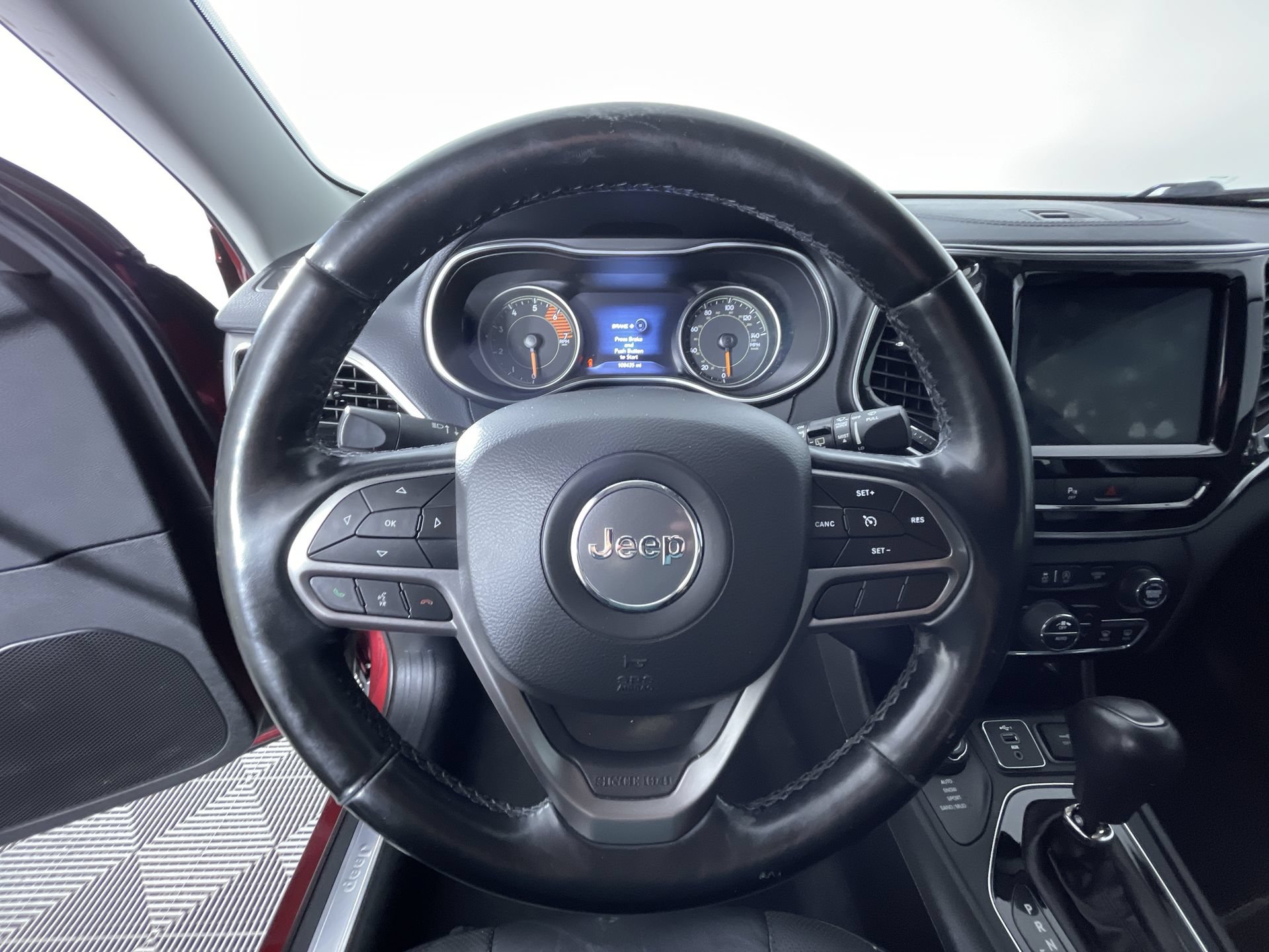 Used 2020 Jeep Cherokee Limited AWD/4WD image 16