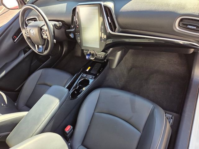 Used 2021 Toyota Prius Prime XLE image 16