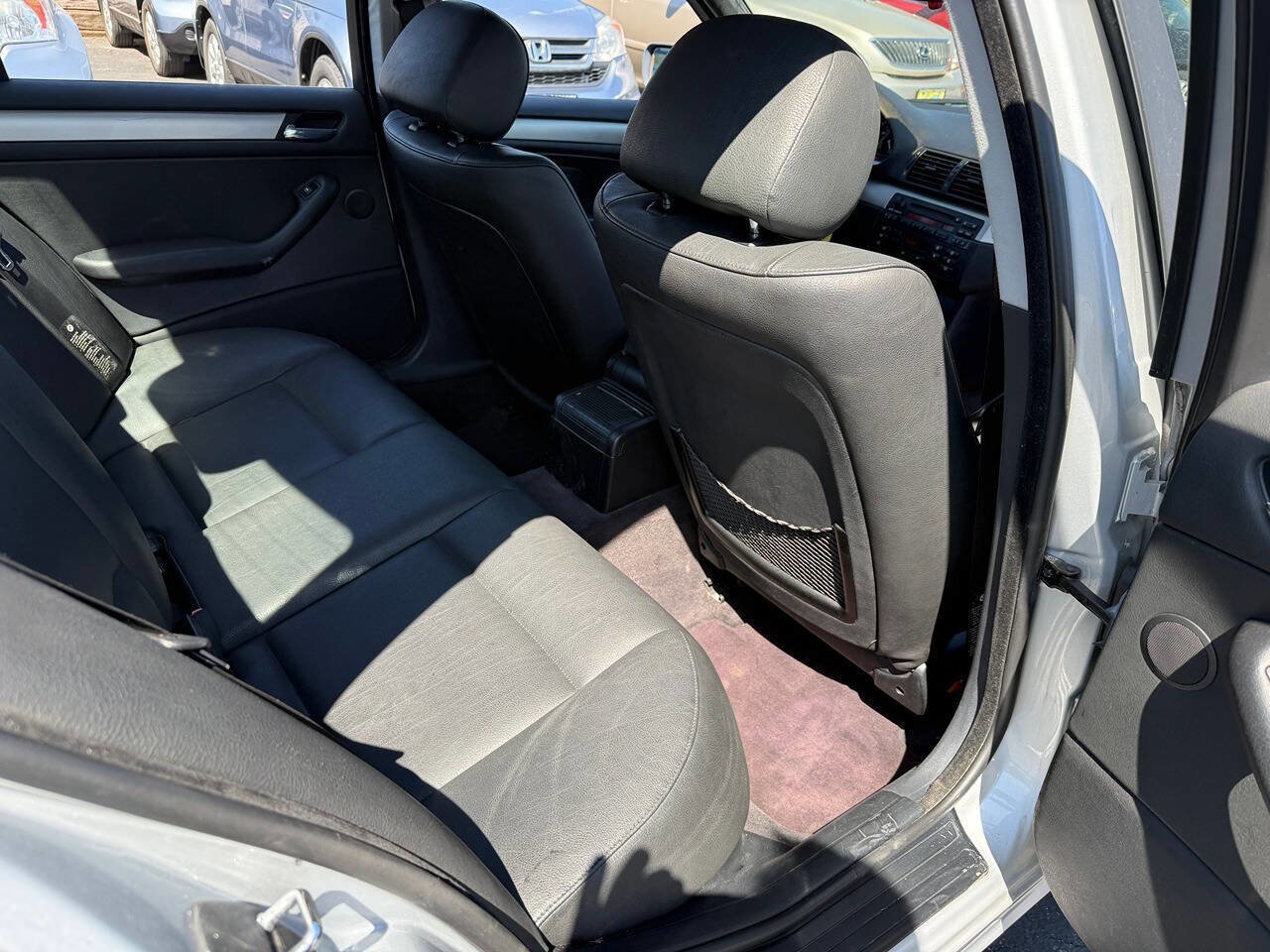 Used 2003 BMW 325i Sedan image 51