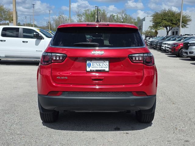 Used 2023 Jeep Compass Sport image 6