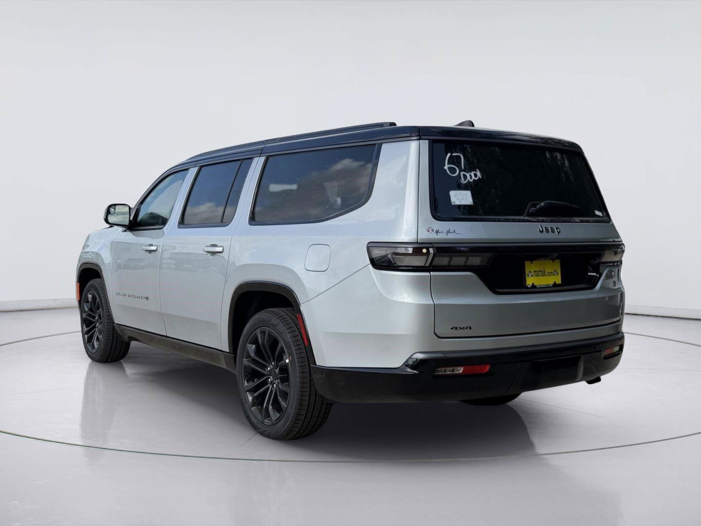 New 2026 Jeep Grand Wagoneer L Summit AWD/4WD image 3