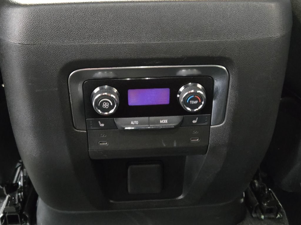 Certified 2025 Chevrolet Tahoe Premier AWD/4WD image 21