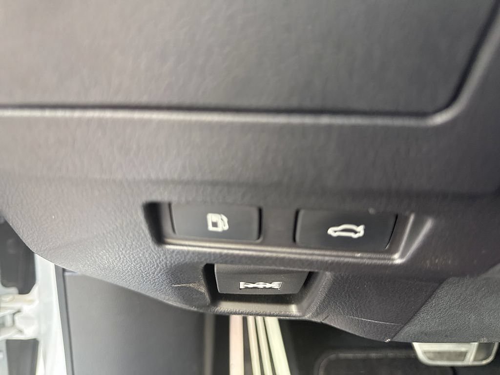 Used 2022 Lexus ES 350 F Sport w/ Accessory Package 2 FWD image 13