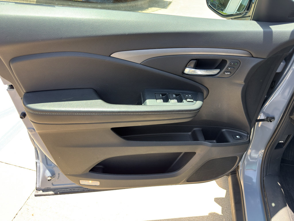 Used 2023 Honda Ridgeline RTL-E image 13
