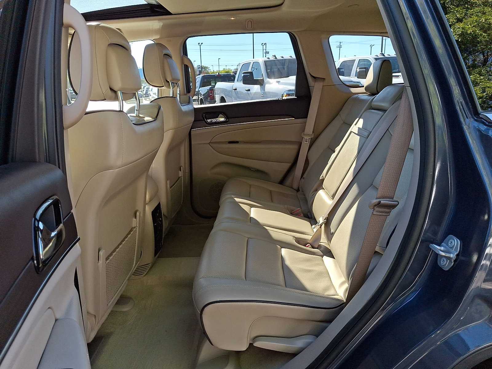 Used 2021 Jeep Grand Cherokee Overland image 12