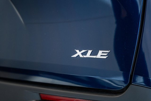 New 2026 Toyota Sienna XLE AWD/4WD image 7