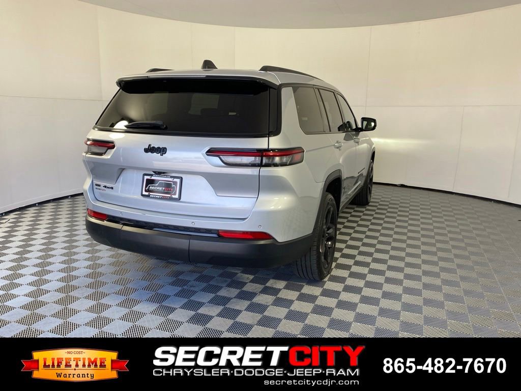 Used 2023 Jeep Grand Cherokee L Laredo AWD/4WD image 6