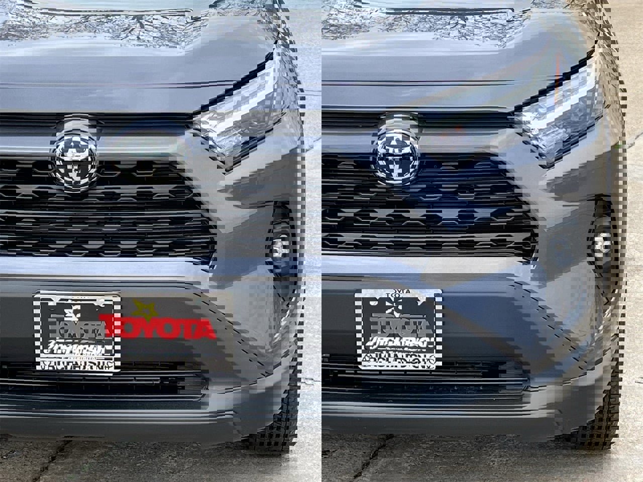 Used 2025 Toyota RAV4 XLE Premium image 8