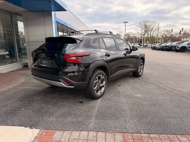 Used 2024 Chevrolet Trax LT w/ Driver Confidence Package image 7