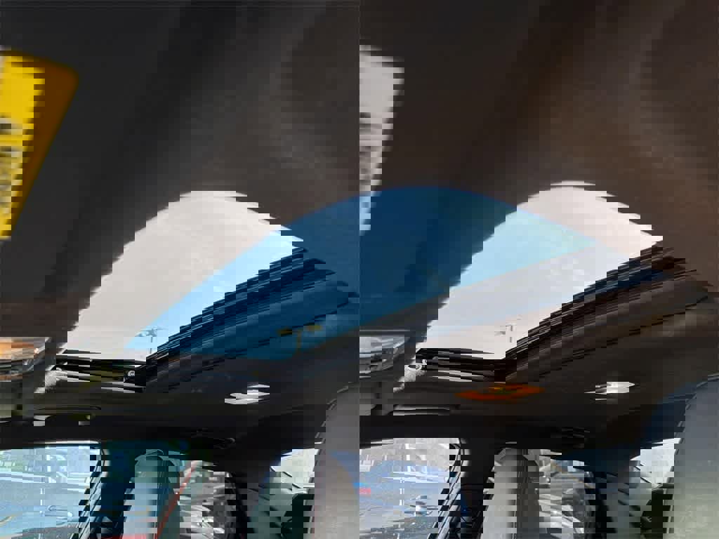 Used 2022 Hyundai Elantra N Line w/ Cargo Package image 11