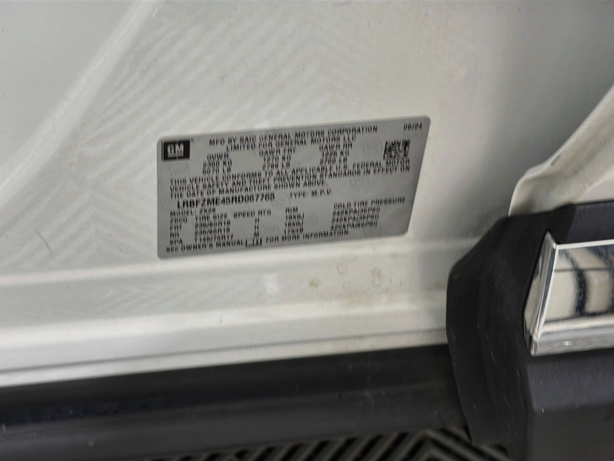 Used 2024 Buick Envision Preferred AWD/4WD image 12