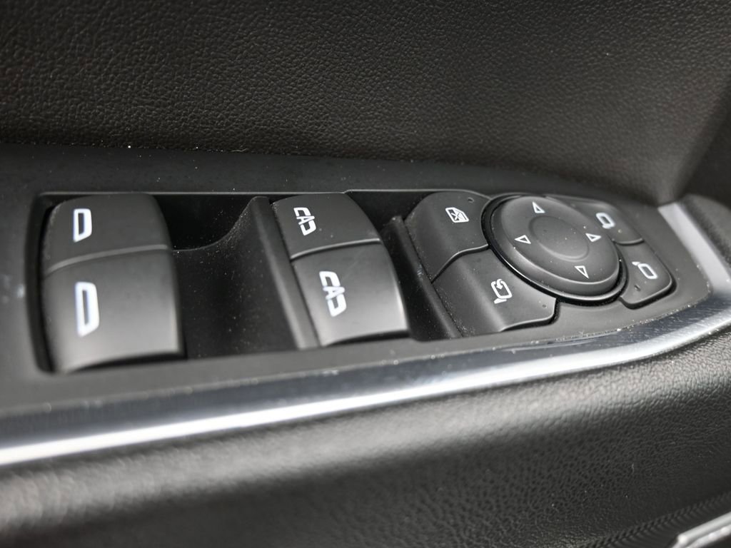 Used 2023 Chevrolet Silverado 1500 LTZ w/ LTZ Premium Package image 18