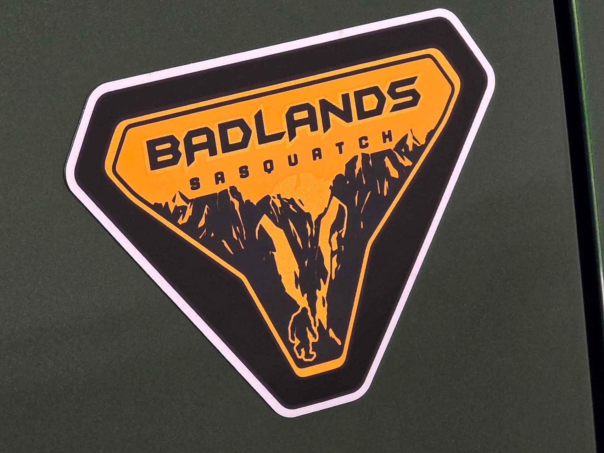 New 2025 Ford Bronco Badlands w/ Sasquatch Package AWD/4WD image 3