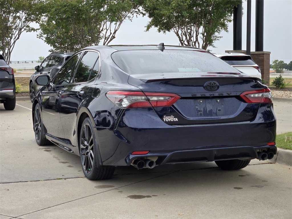 Used 2022 Toyota Camry XSE image 3