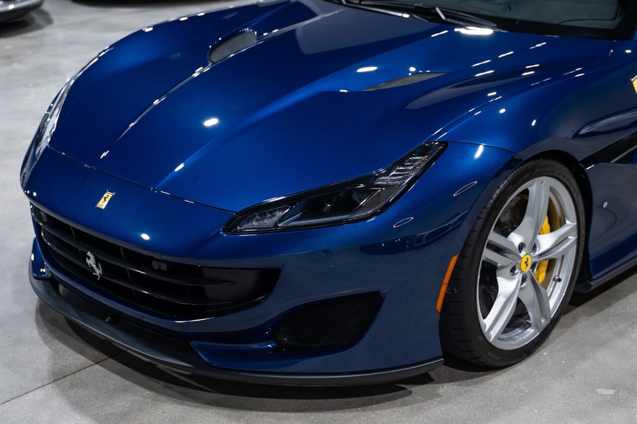 Used 2020 Ferrari Portofino RWD image 18