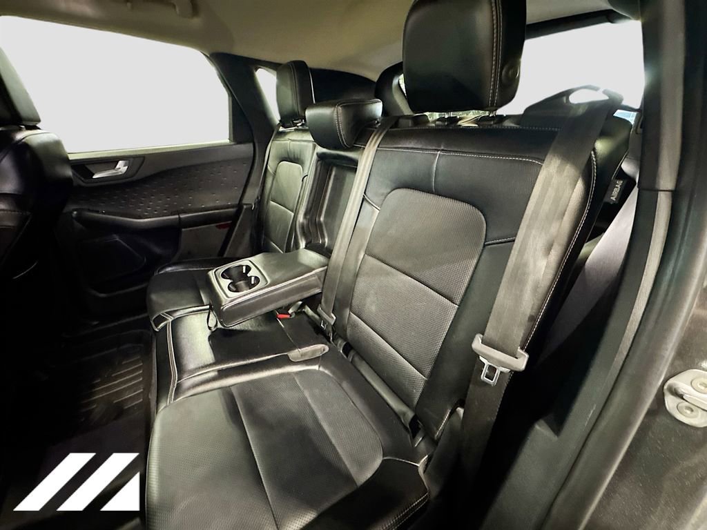 Used 2020 Ford Escape Titanium image 26