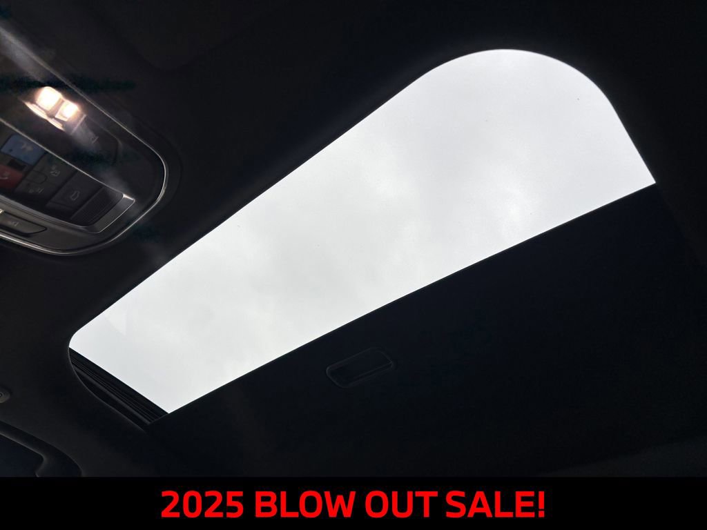 New 2025 Jeep Grand Cherokee Laredo image 18