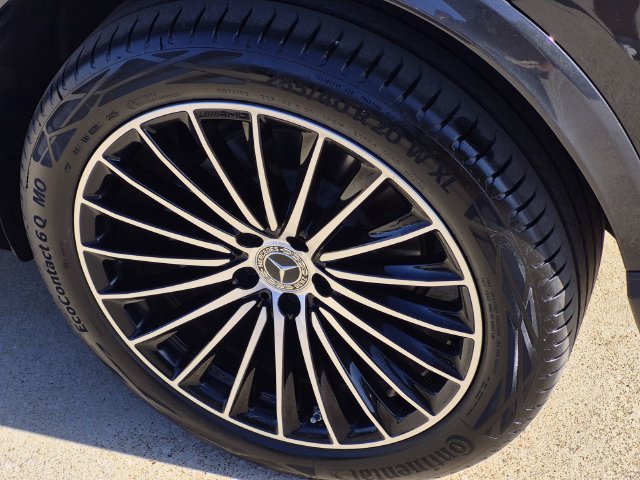 Certified 2026 Mercedes-Benz GLC 300 image 8