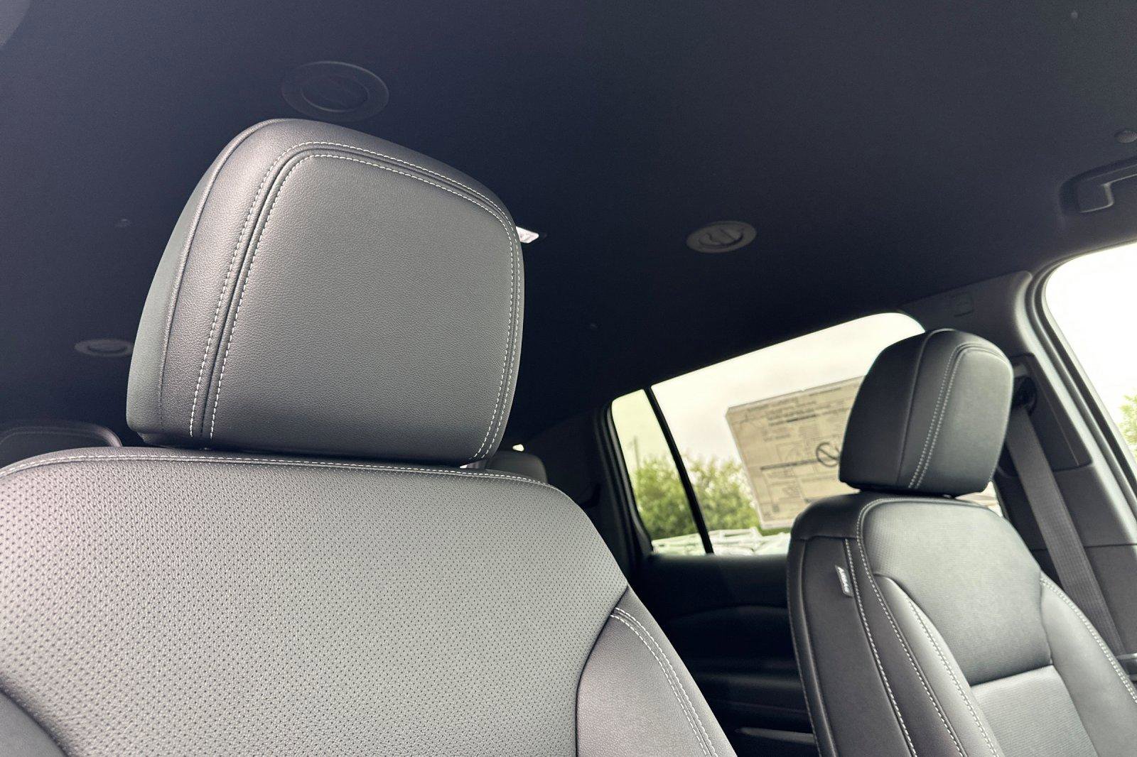 New 2026 Chevrolet Traverse LT w/ Enhanced Driving Package image 23