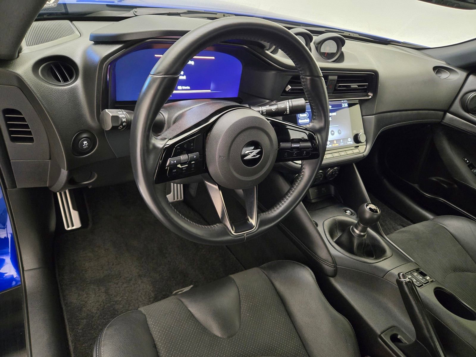 Used 2024 Nissan Z Performance w/ Floor Mat Package RWD image 13
