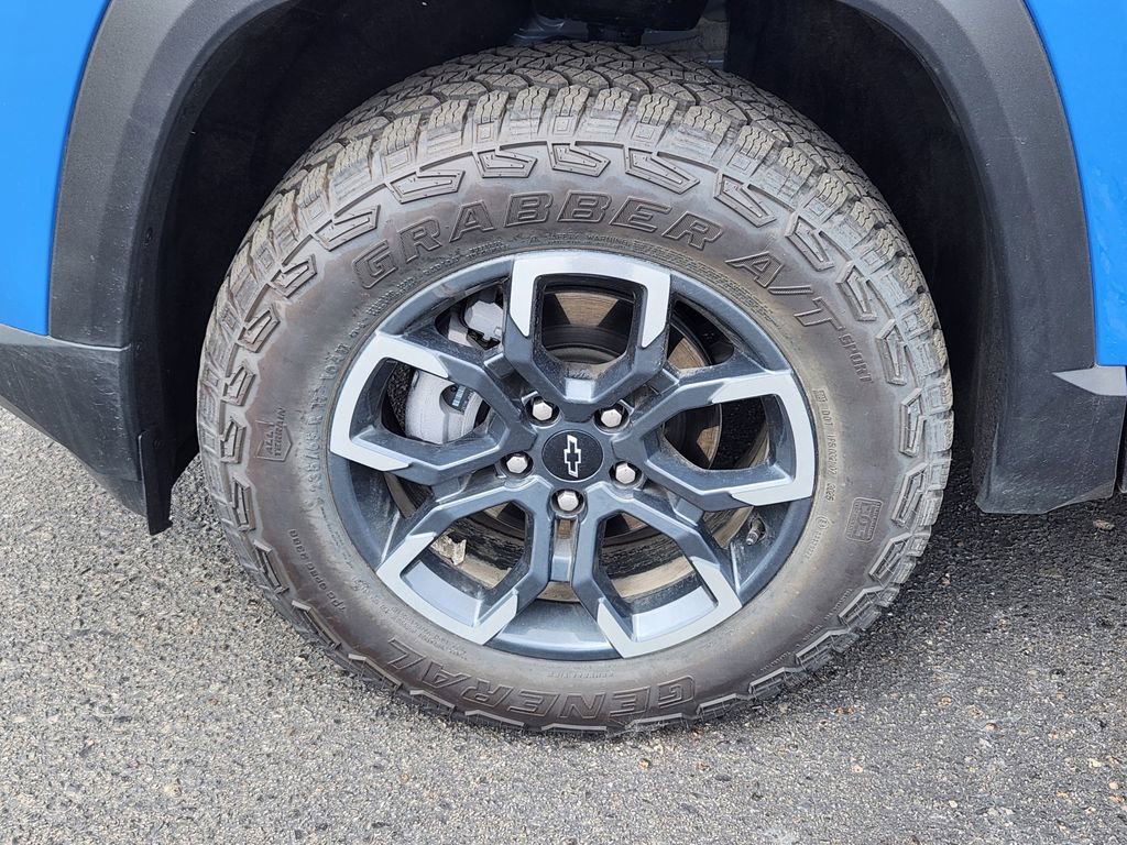 New 2026 Chevrolet Equinox ACTIV w/ Convenience Package III FWD image 6