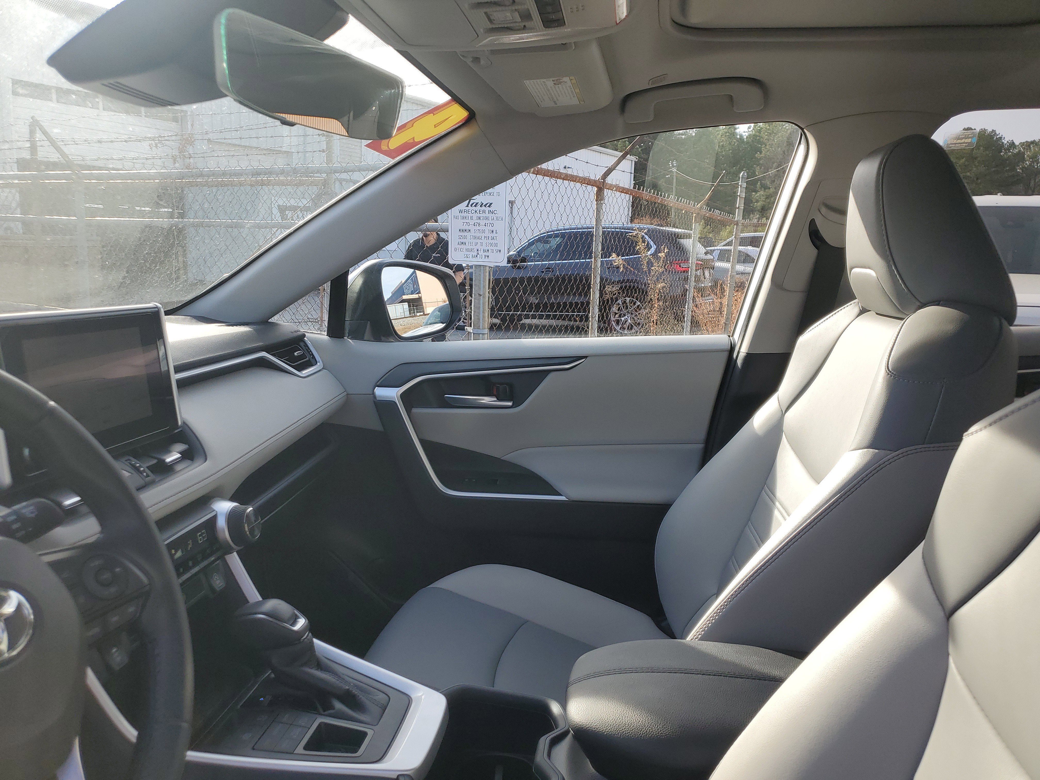 Used 2024 Toyota RAV4 XLE Premium image 17