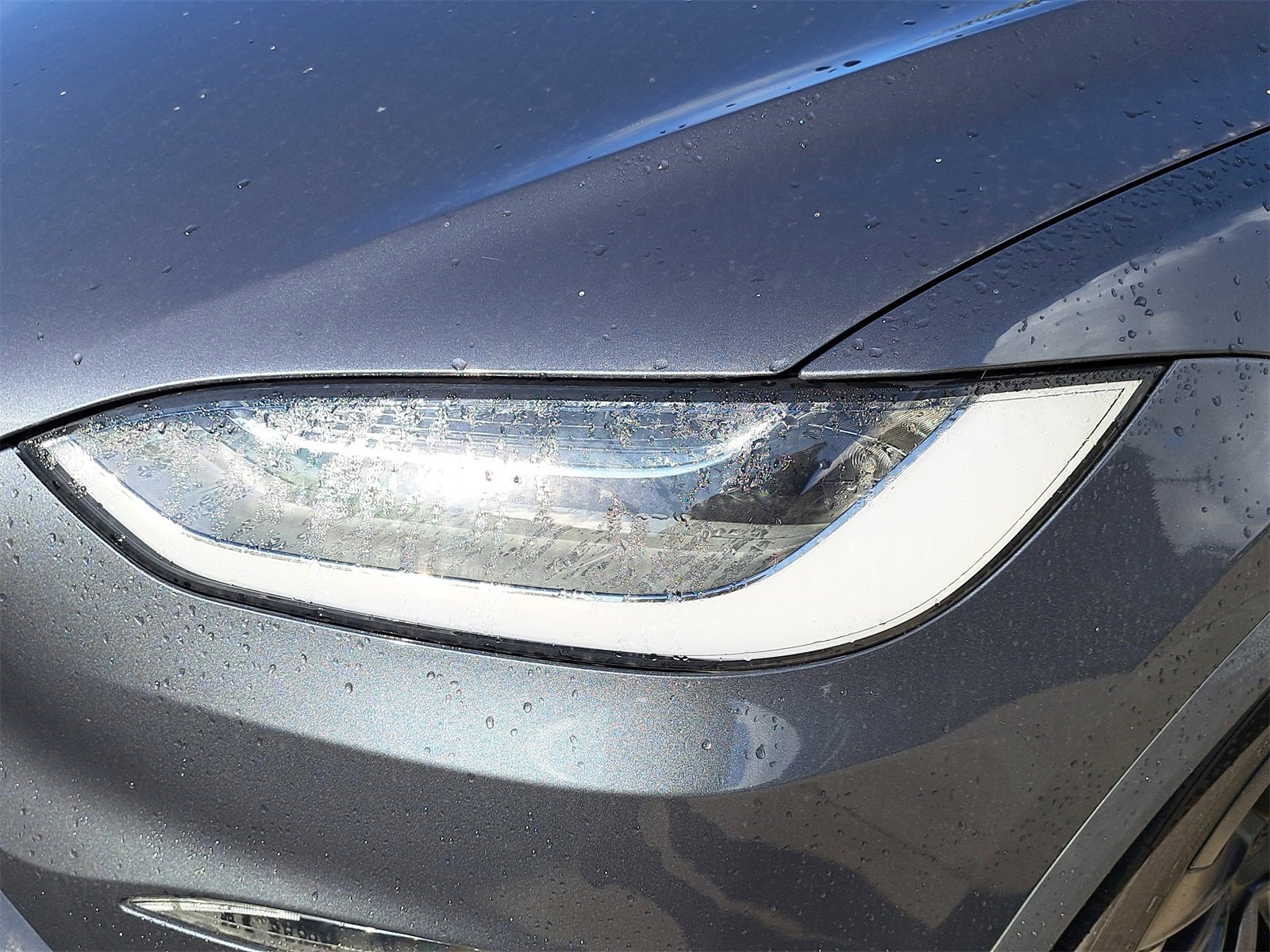 Used 2022 Tesla Model X Plaid image 8