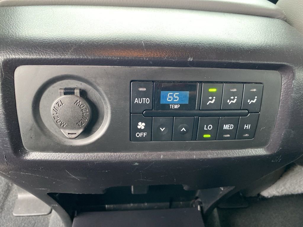 Used 2020 Toyota Sequoia Limited w/ Safety & Convenience Package image 39