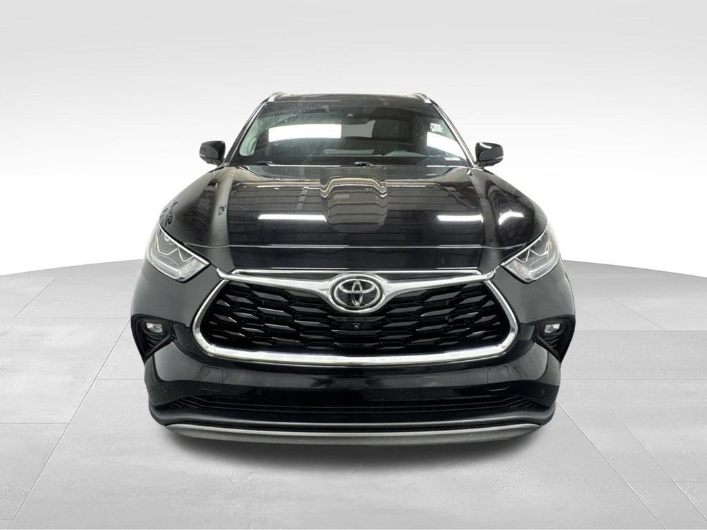 Used 2023 Toyota Highlander Platinum AWD/4WD video 2
