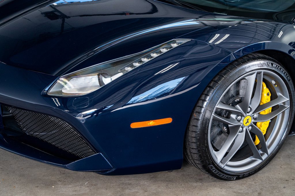 Used 2017 Ferrari 488 Spider image 13